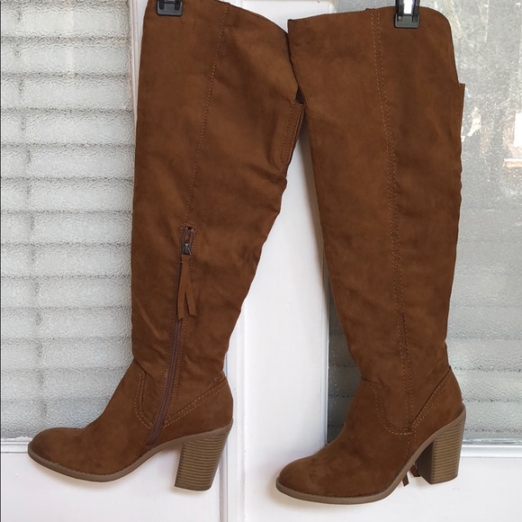 dv Shoes - Women long 23” boot women size 8 brown